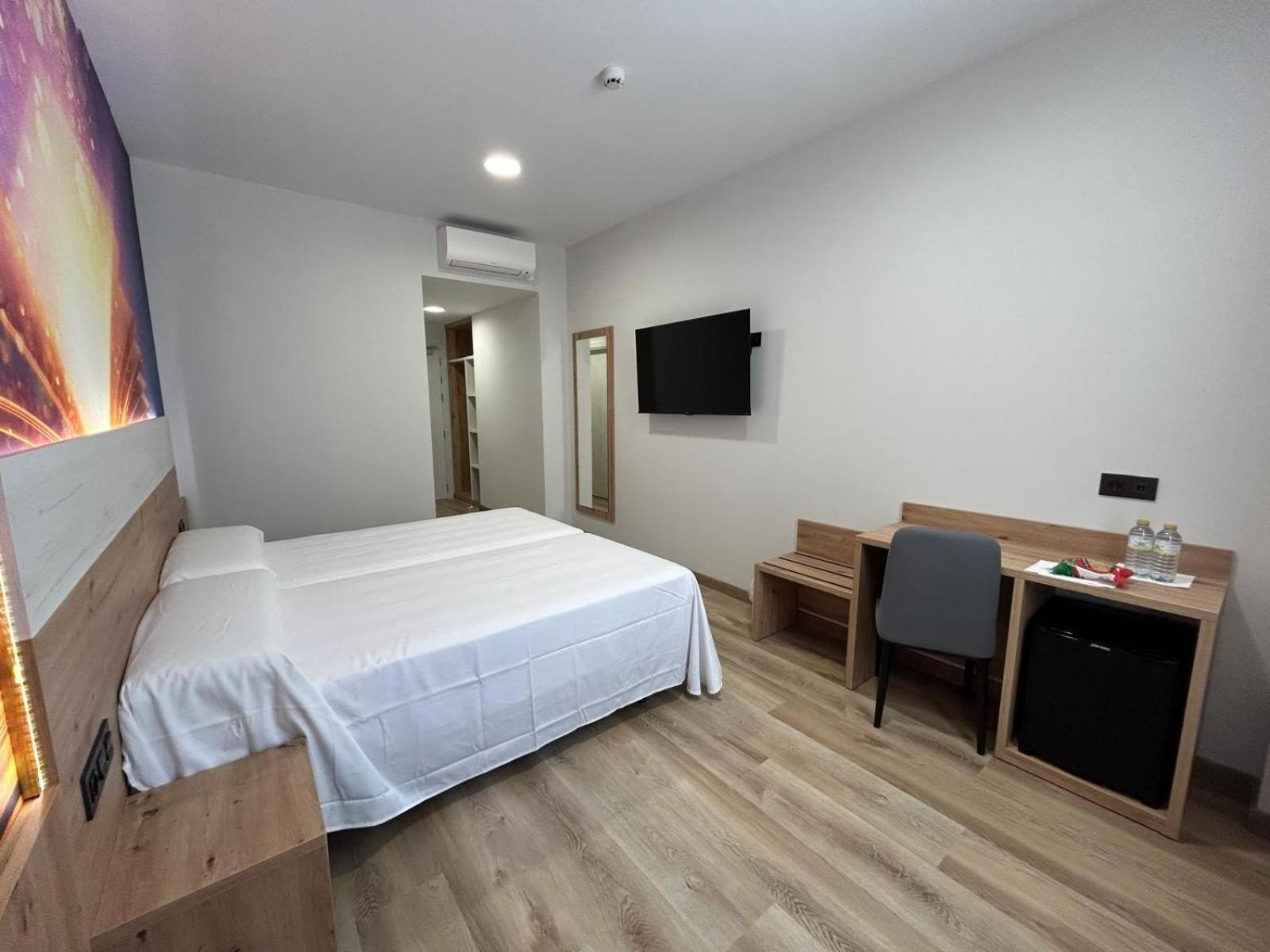 Hotel Javalambre La Puebla De Valverde Zewnętrze zdjęcie